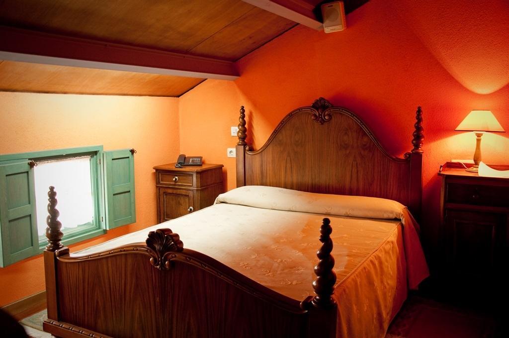 Casa Don Din Pensionat Cruces Rum bild